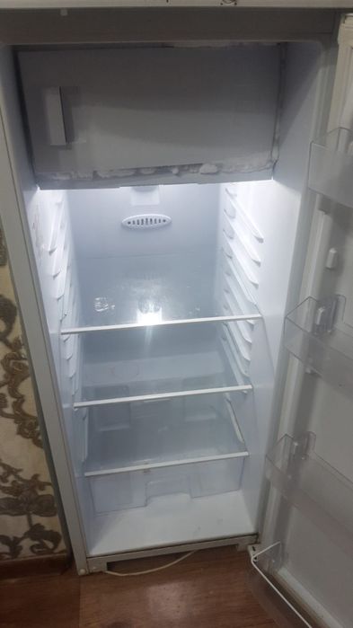Продам срочно Холодильник