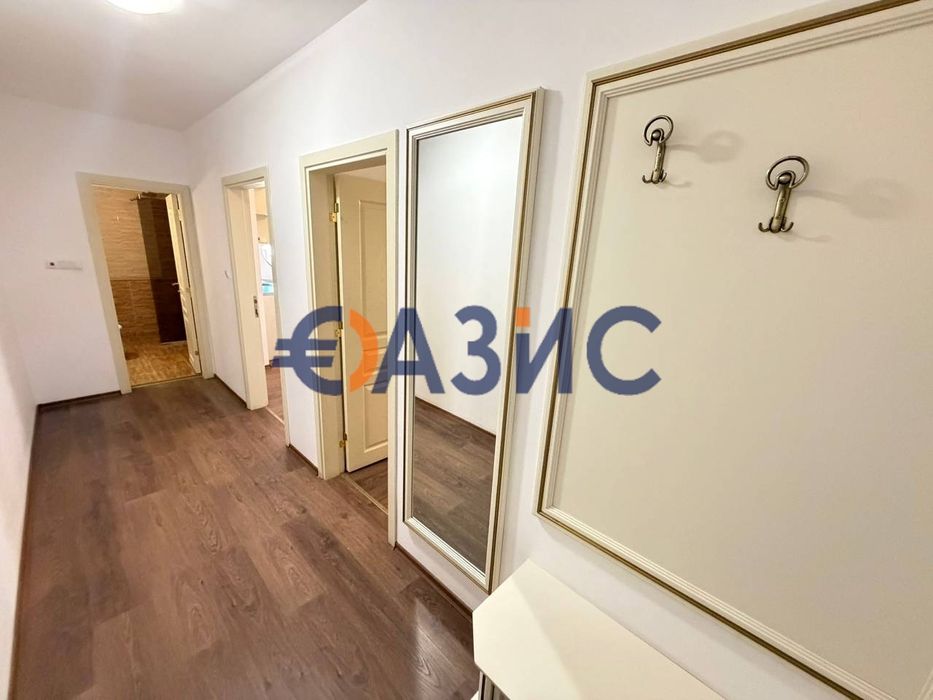 Продава се Тристаен апартамент в к.к. Слънчев бряг - 90 кв.м за 1026 €/кв.м - Снимка #2