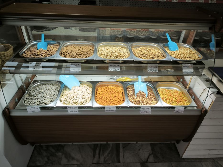 Професионална витрина за ядки