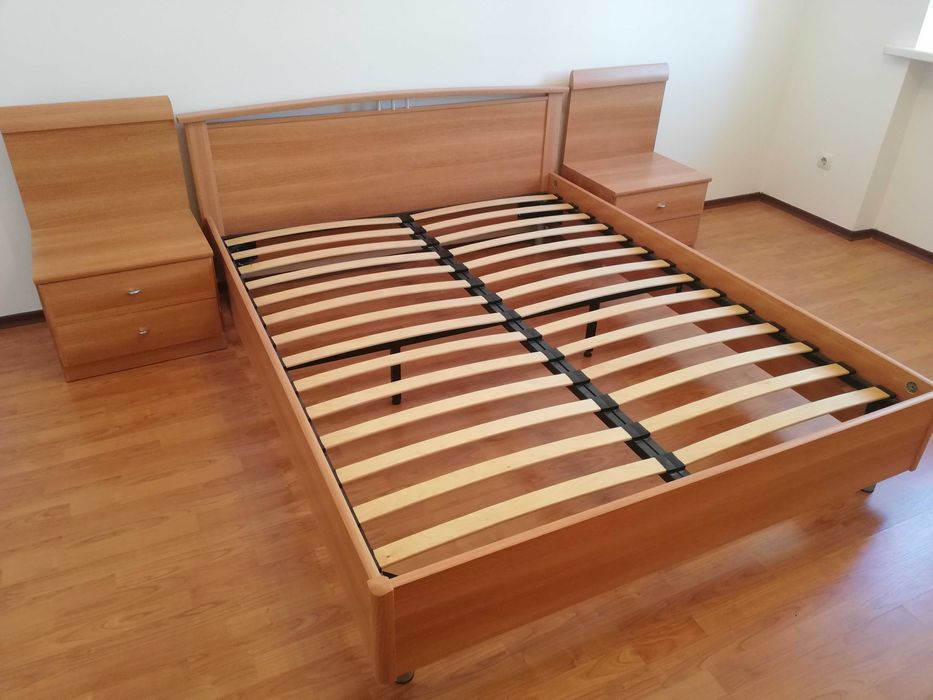 Продается кровать б.у. в отличном состояний.