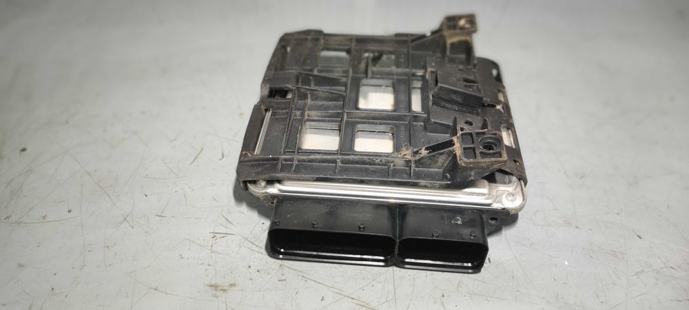 Calculator ECU volkswagen vw golf 6 variant cod 03C906016