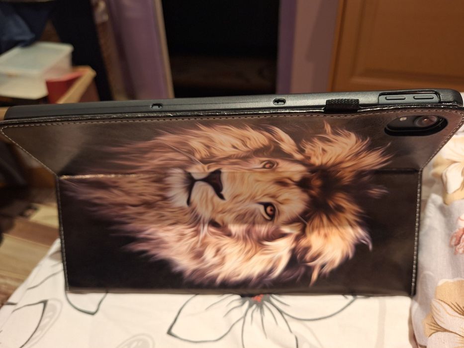 Таблет Lenovo ТВ-j606F..