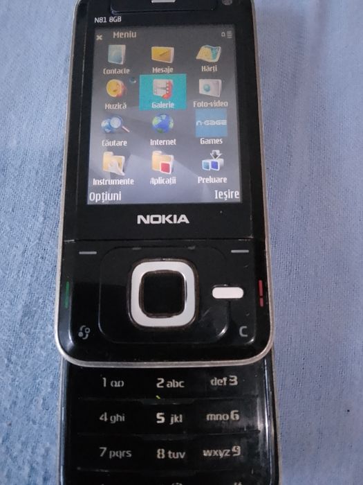 Vând Nokia N81 8GB