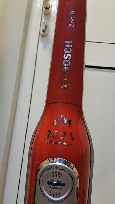 BOSCH 25.2V безкабелна прахосмукачка на батерия,домашни любимци-250лв