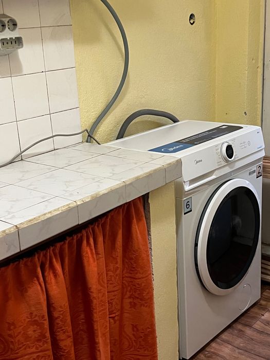 Дава се под наем Едностаен апартамент в Стара Загора, Център - 45 кв.м за 178.5 € - Снимка #4