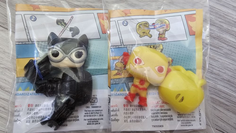 Киндер джой  DC  funko