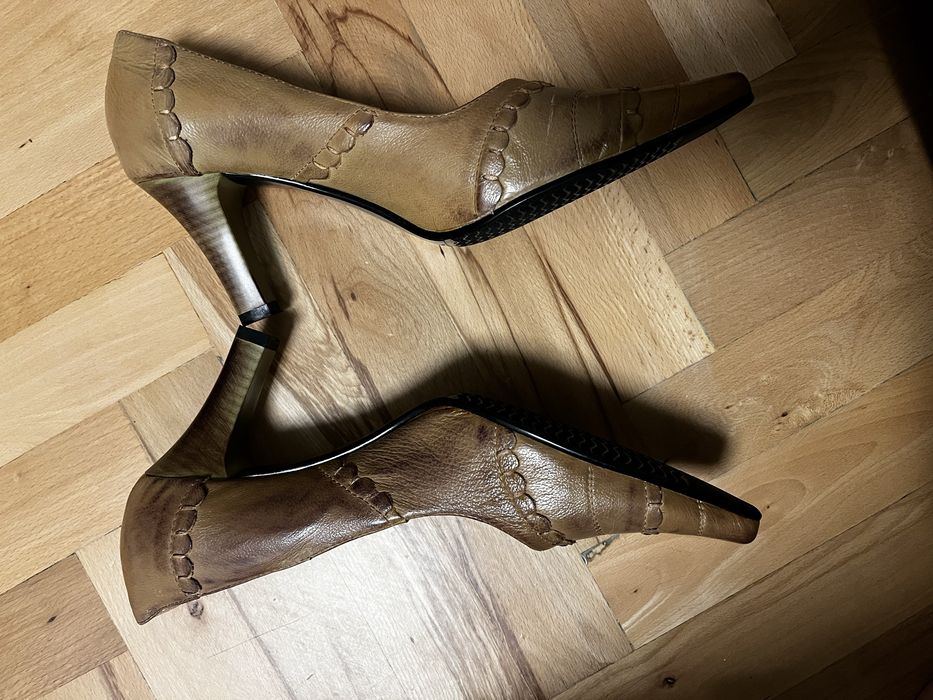 Токчета от естествена кожа