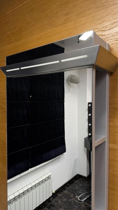 Зеркало для парикмахеров