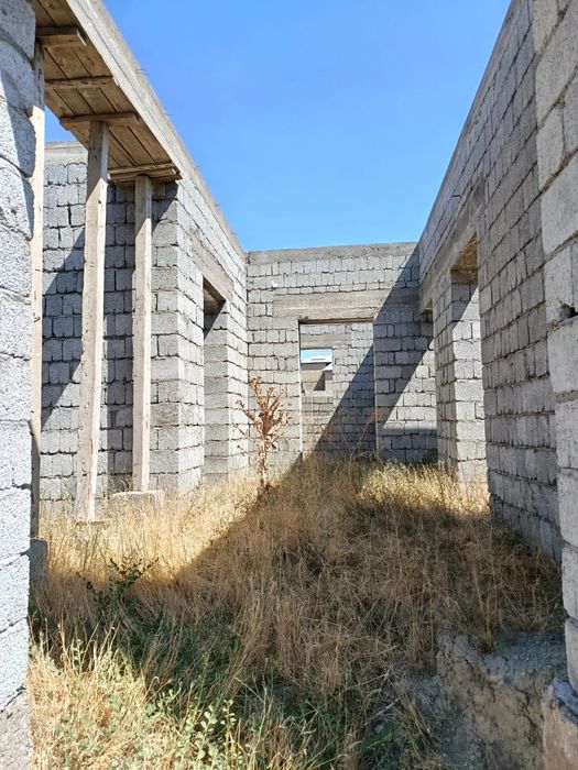 Тез арада толық бітпеген үй сатылады