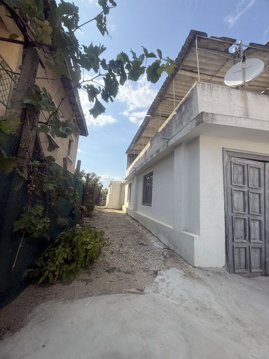 Продава се Къща в с. Склаве, Област Благоевград - 1500 кв.м за 55 €/кв.м - Снимка #1