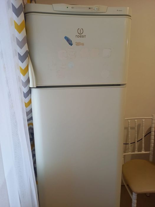 Продам холодильник !