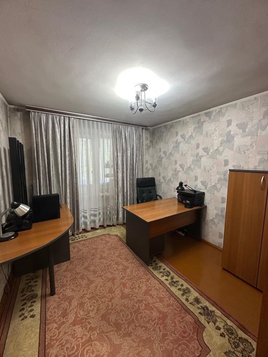 Продам офисную мебель!