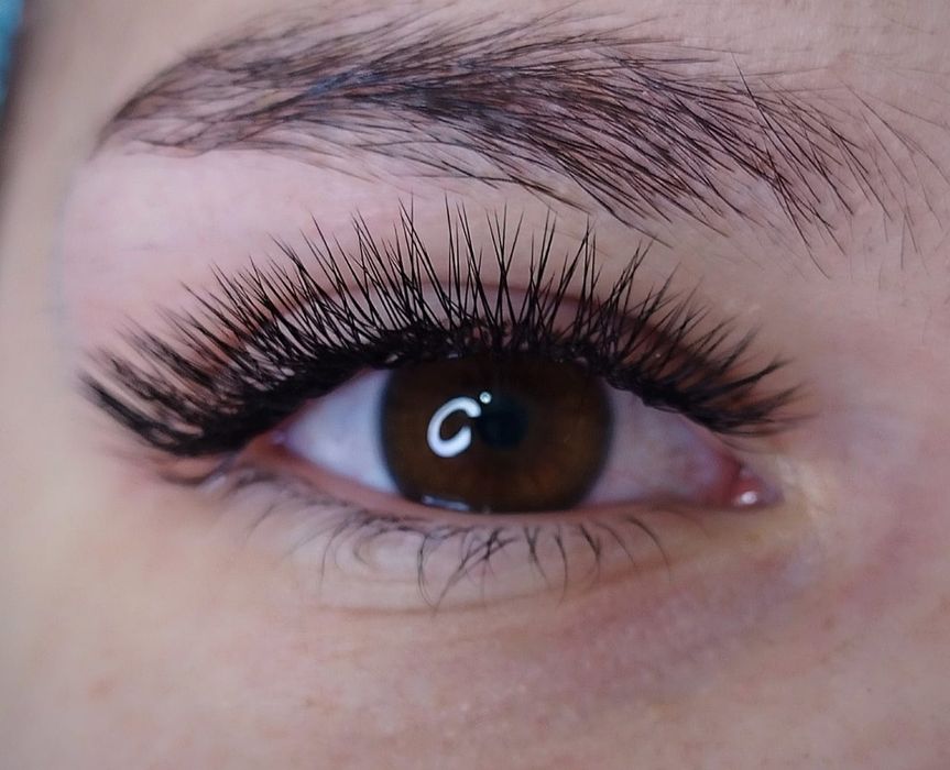 Наращивание ресниц
