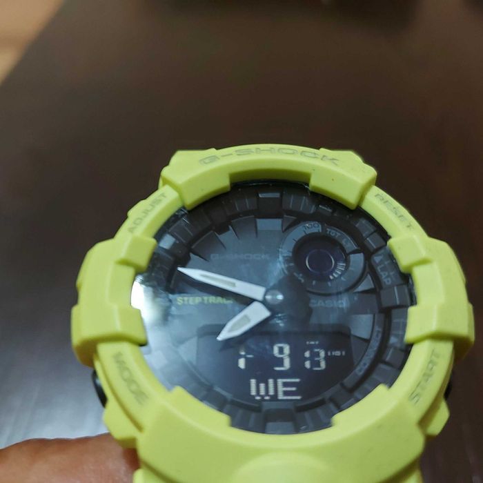 Часовник CASIO GBA - 800 в гаранция