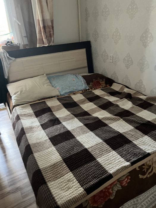 Спалный кровать.