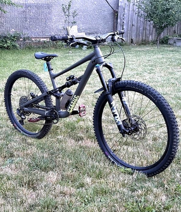 Specialized STATUS 140