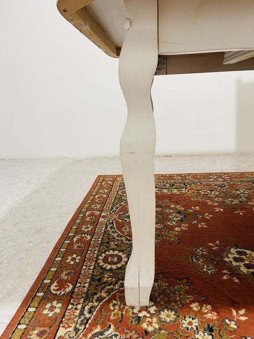 Стол со стульями