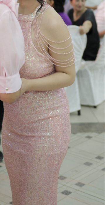 Вечерние платья