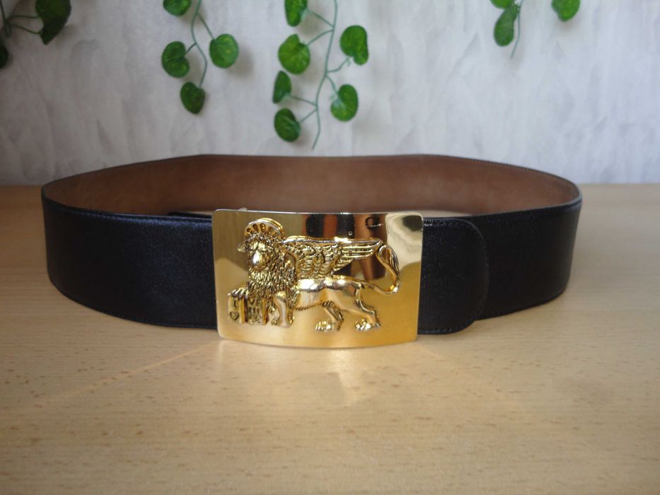 Moschino винтидж оригинален дамски колан