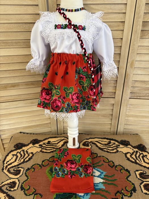 Costum popular botez pentru fetite de Maramures, set complet