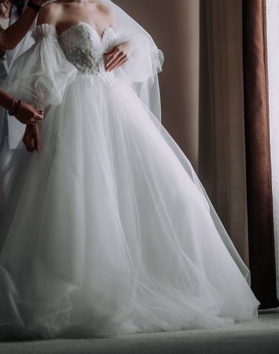 Свадебное платье