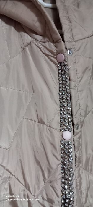 Vesta bijuterie stil fluture