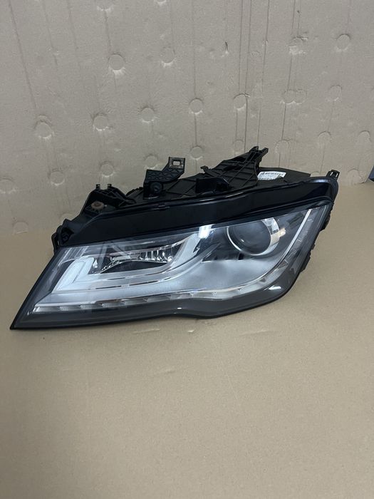 Far stanga Audi A7 4G bixenon 4G8941005A complet an 2010-2015