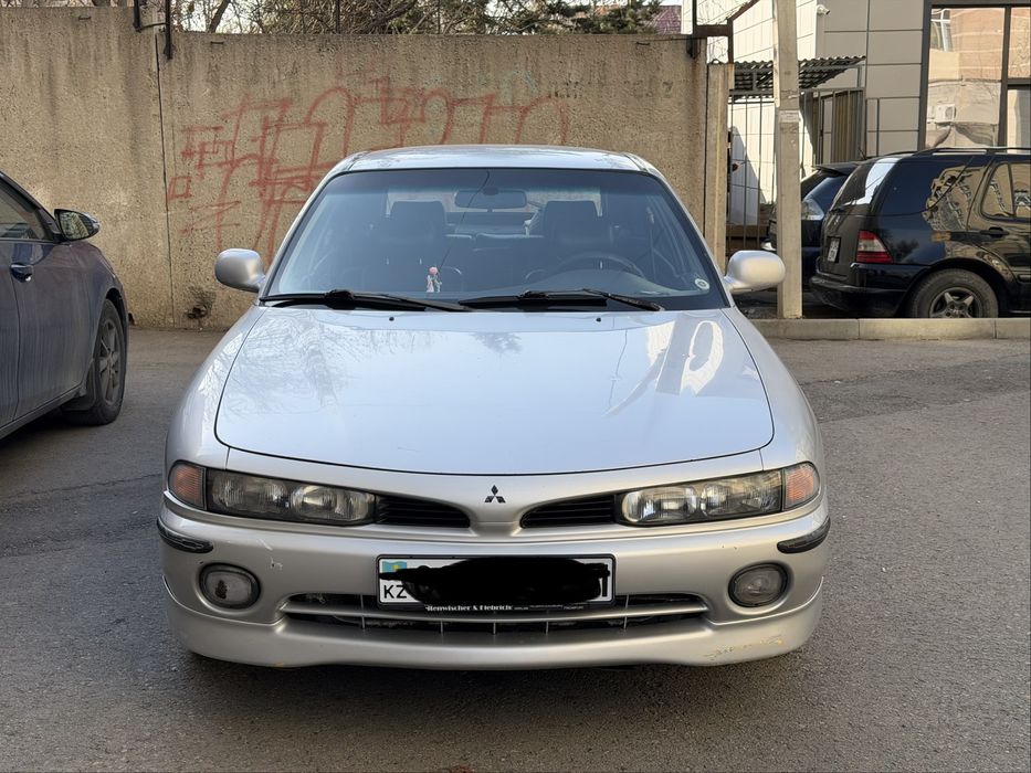 Mitsubishi Galant хэтчбек