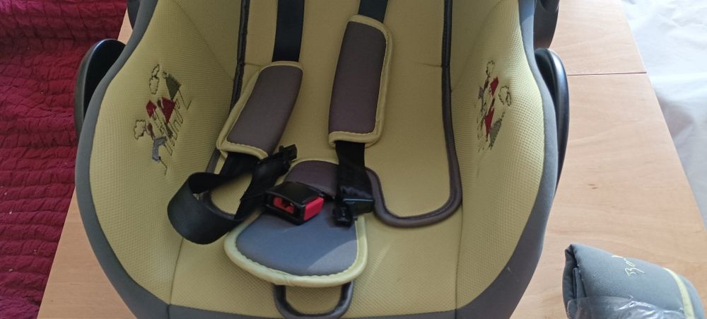 Столче за кола за новородено