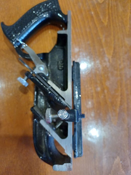 Продавам Метално дърводелско ренде