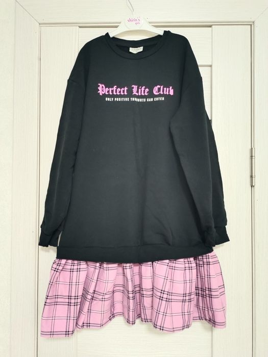 Продам платья, костюмы