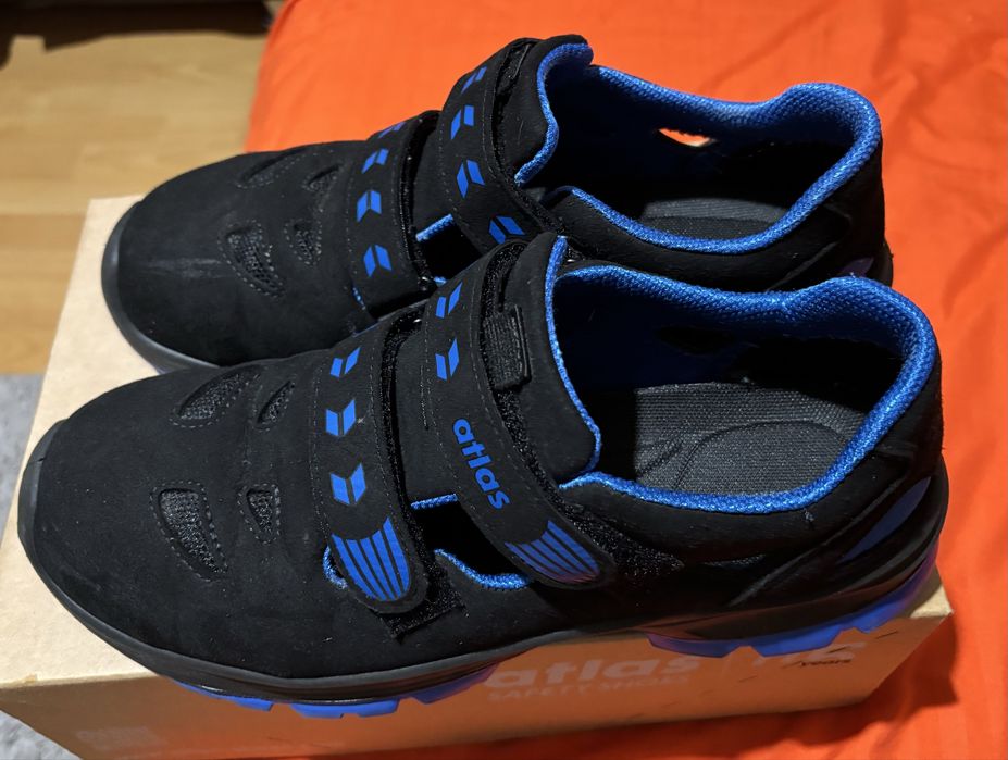 Vand pantofi/bocanci cu protectie