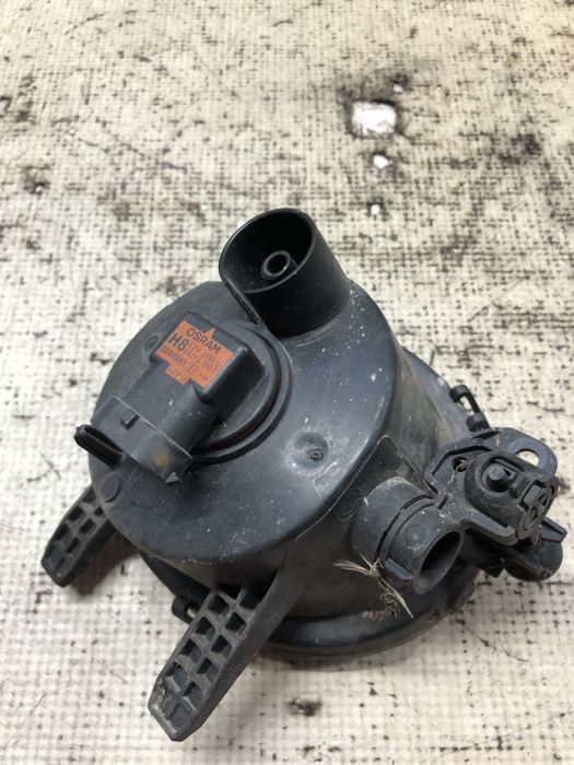 proiector stanga bmw e90 2007