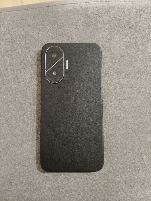 Poco f7 12/512gb