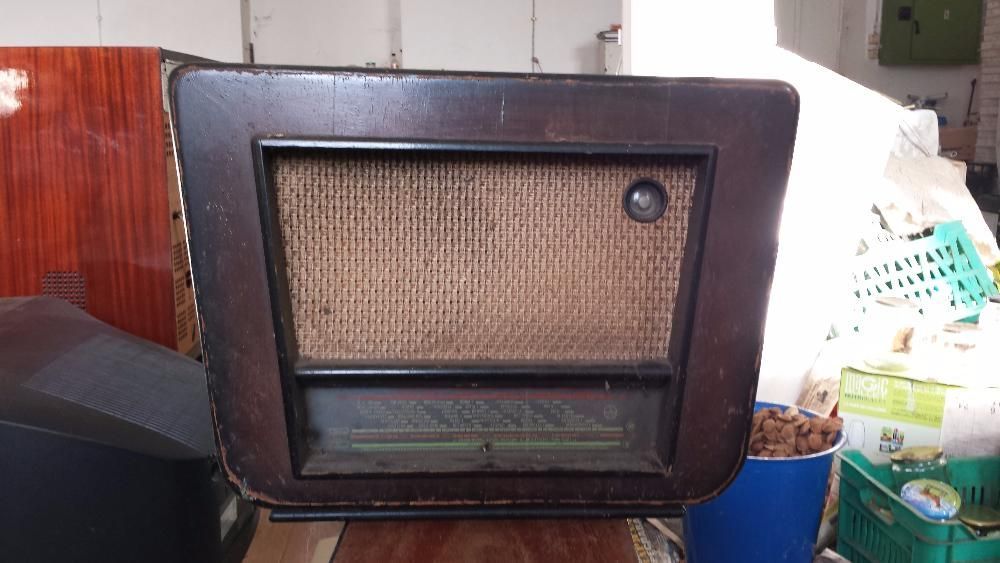 Старо радио ТЕСЛА