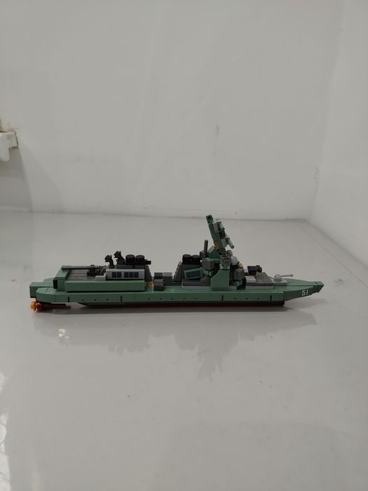 корабль, не оригинальный