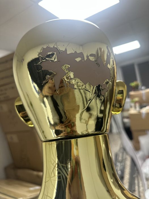 Продам манекен ЗОЛОТОЙ БУ