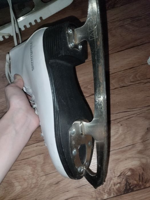 Коньки, белые, 36 разм