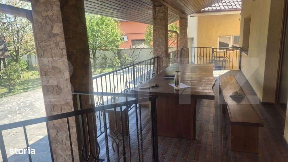 Casa 3 dormitoare de vanzare, 236 mp, teren 525 mp, Semicentral