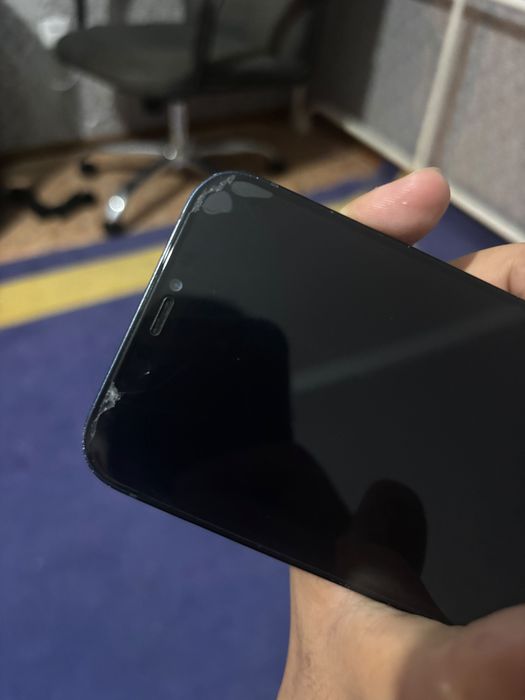 Продам IPhone 12  128 гиг память