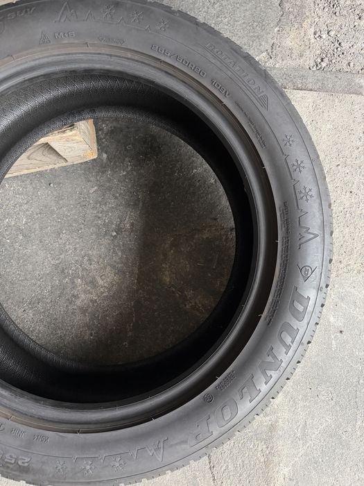 4 anvelope iarna 255/50/20 , Dunlop , DOT 2021 !