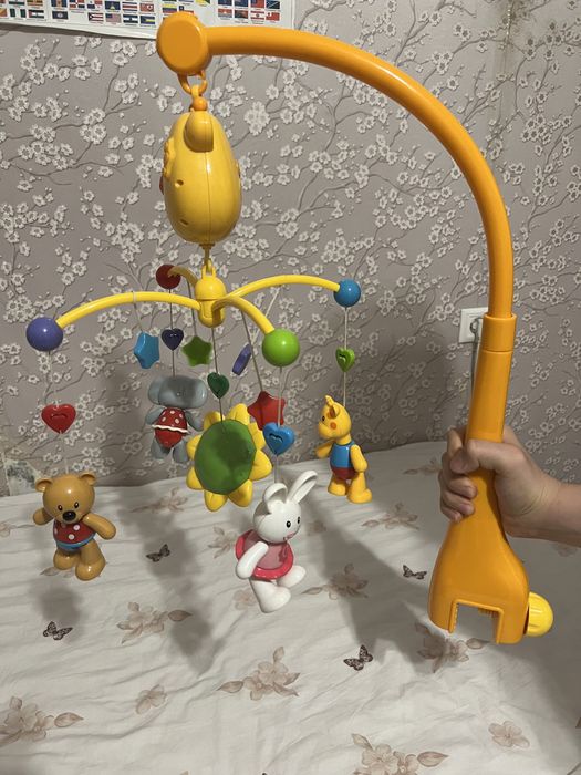 Игрушки на манеж