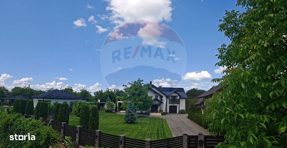 Casă / Vilă cu 6 camere de vânzare în zona Ultracentral