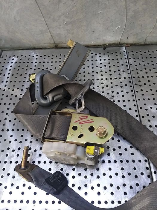 Centura siguranta dreapta fata hyundai santa fe 1 sm 2002 045259