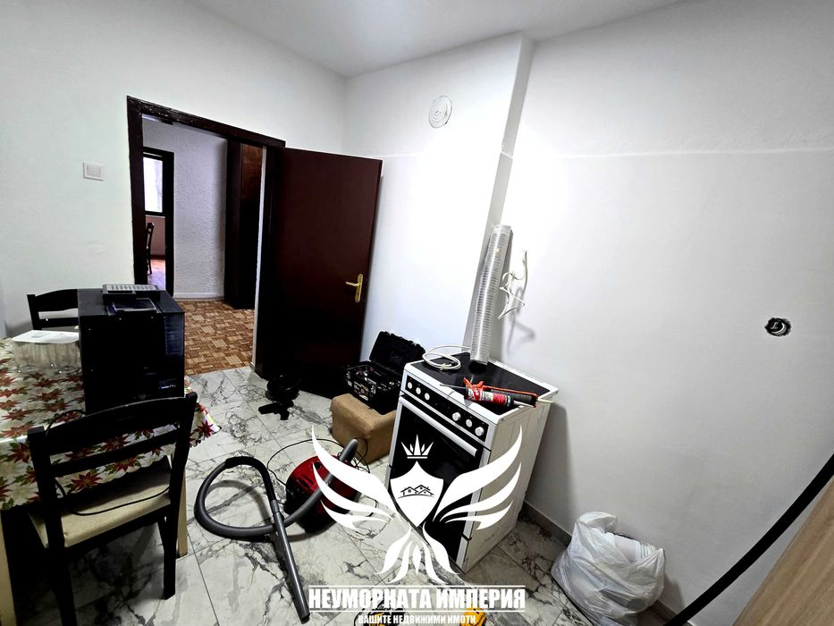 Под наем широк тристаен/четиристаен 125кв в гр.Асеновгрд кв.стадиона