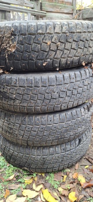 Продам комплект резины