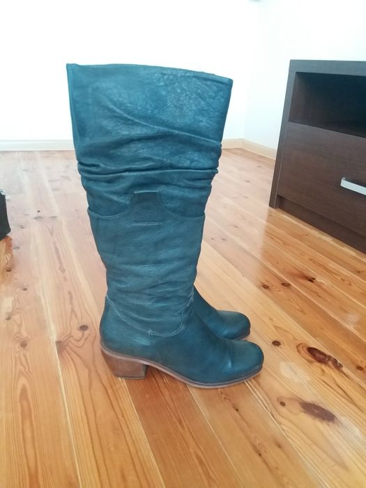 Дамски боти и ботуши