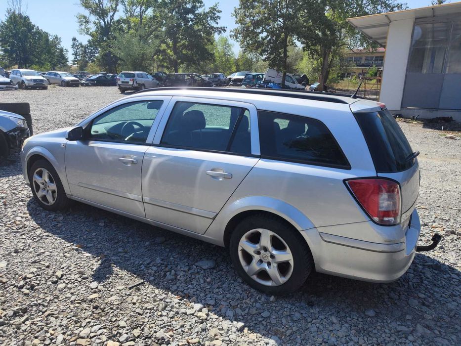 Opel Astra H на части 1.9 101кс 74кв