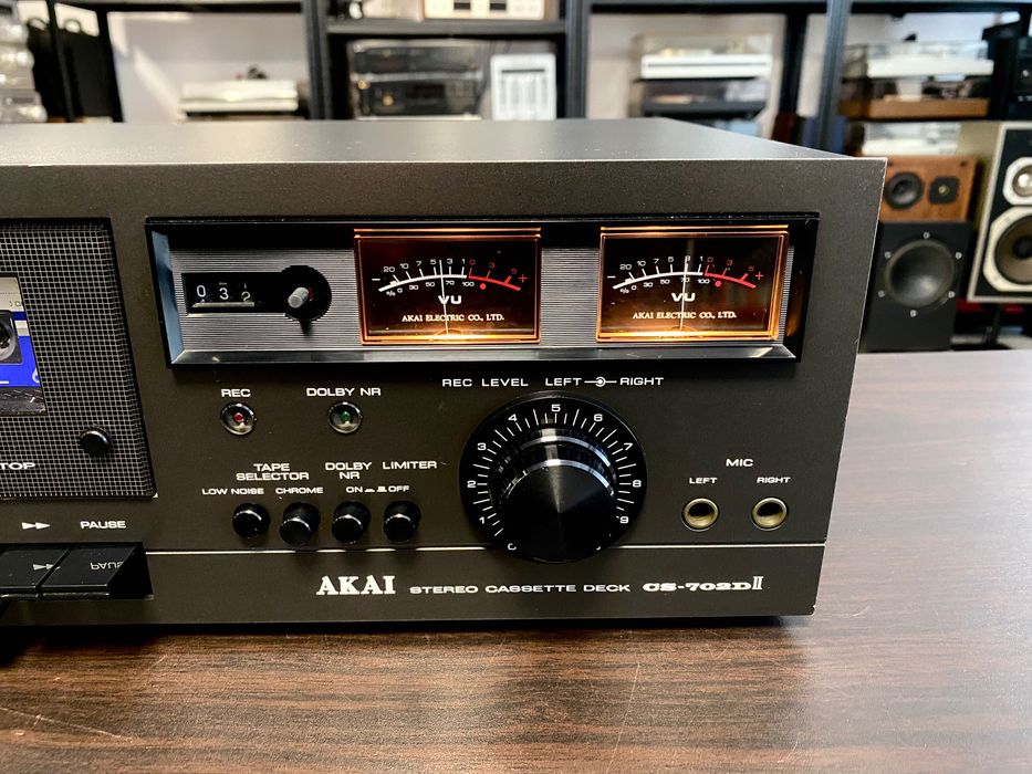 Kасетен дек Akai