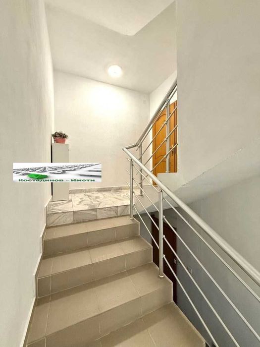 Продава се Етаж от къща в Пловдив, Коматевски възел - 140 кв.м за 1736 €/кв.м - Снимка #8